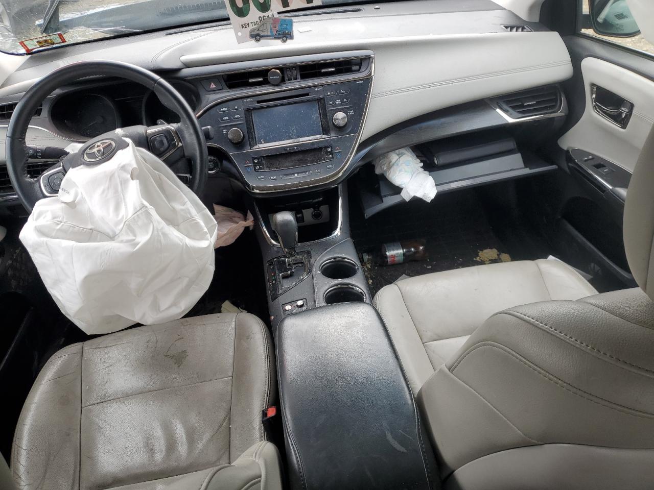 2016 Toyota Avalon - Image 8