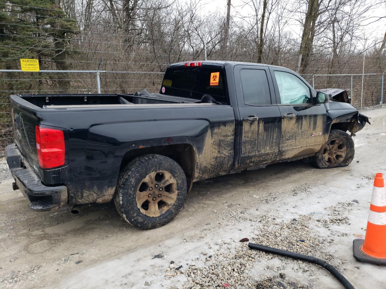 2015 Chevrolet Silverado - Image 3