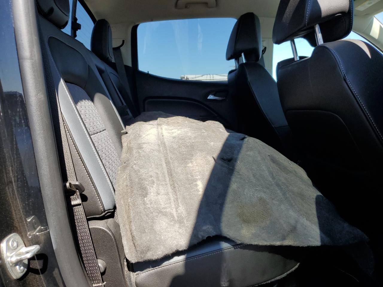 2019 Chevrolet Colorado - Image 10