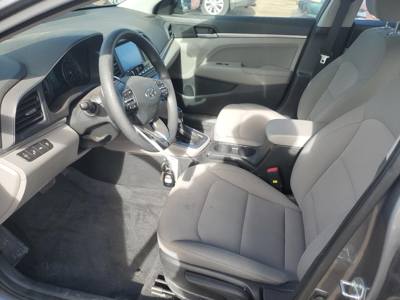 2019 Hyundai Elantra - Image 7