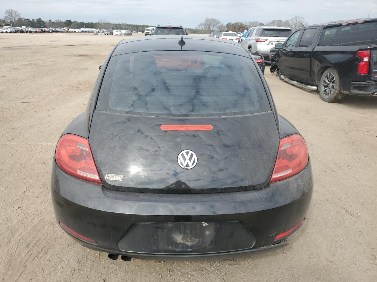 2015 Volkswagen Beetle - Image 6