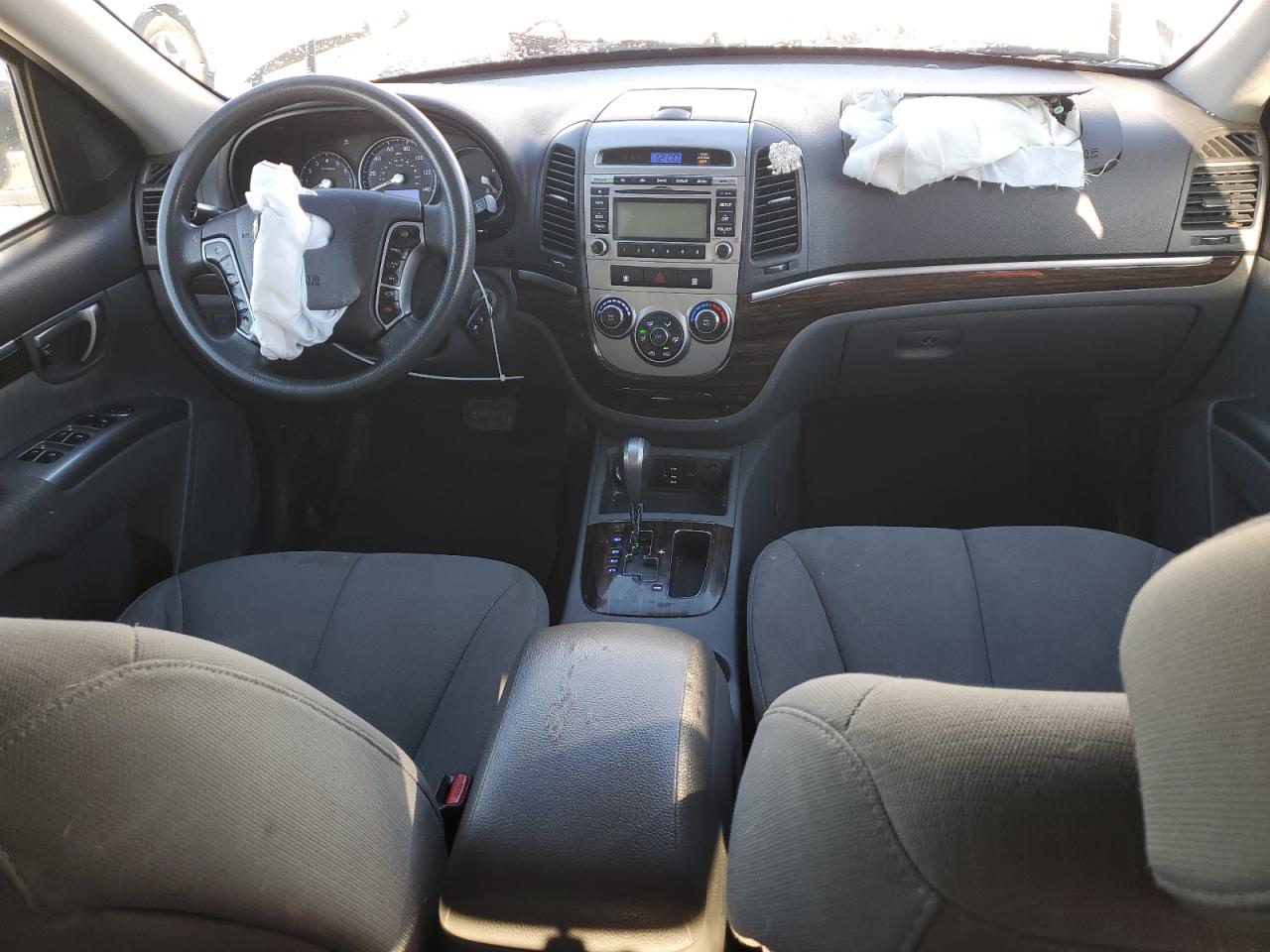 2011 Hyundai Santa Fe - Image 8