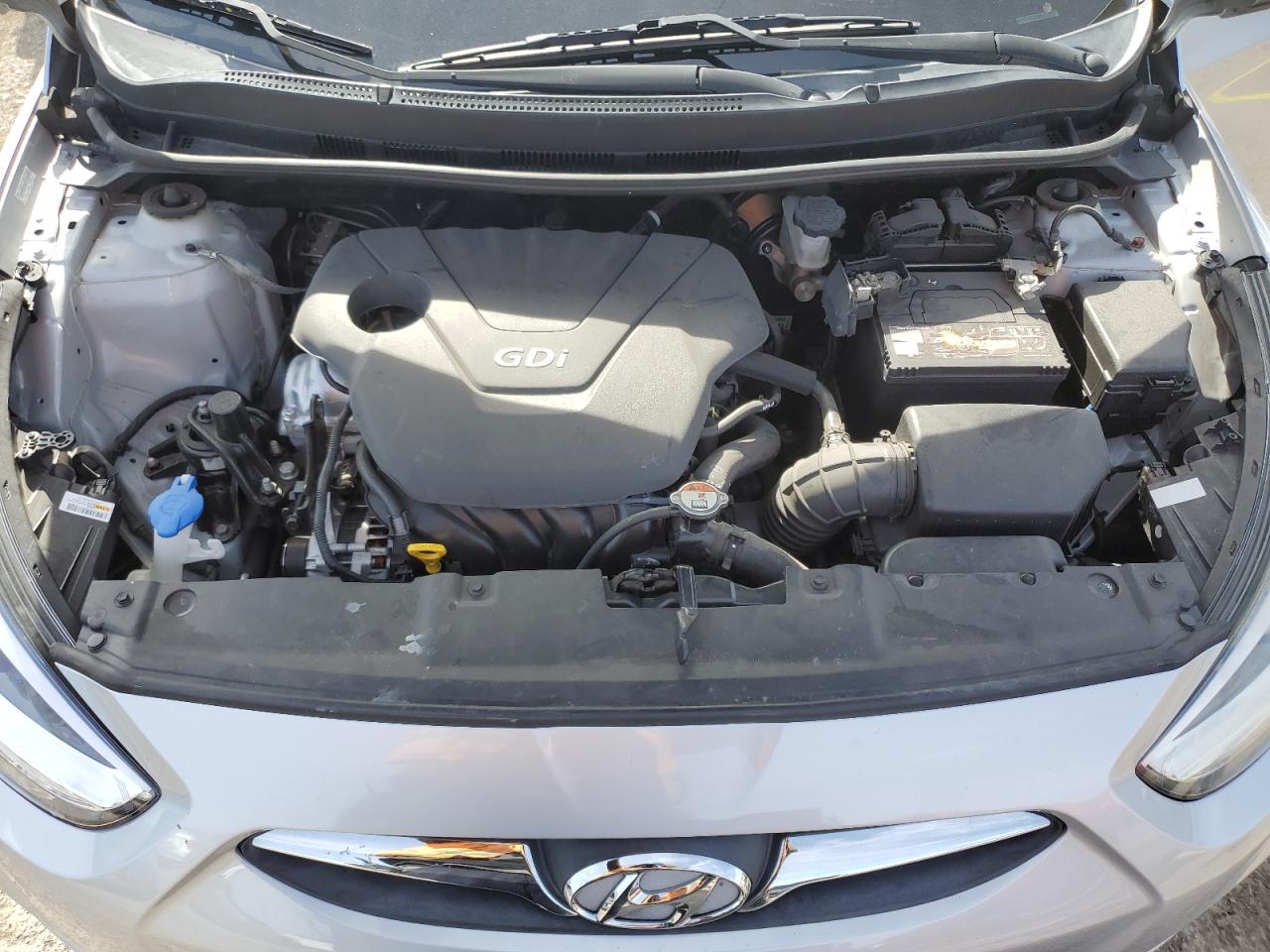 2014 Hyundai Accent - Image 11