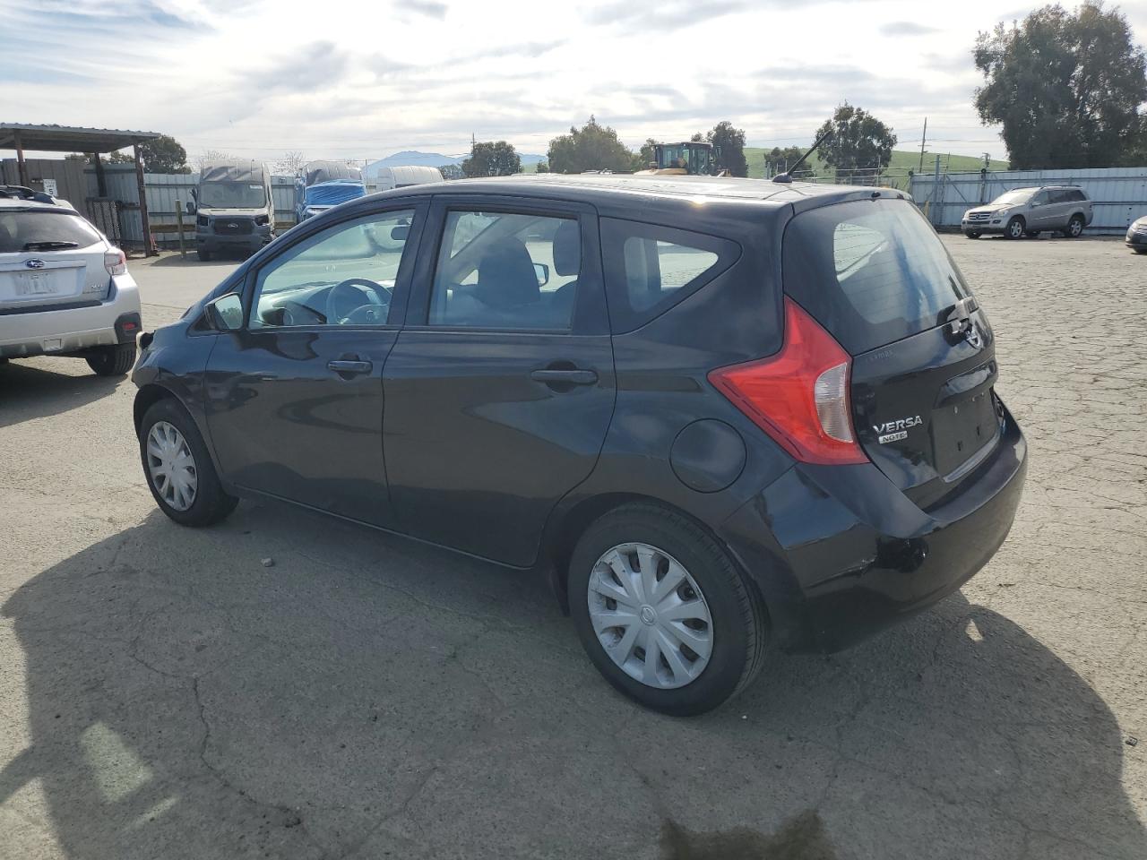 2015 Nissan Versa - Image 2