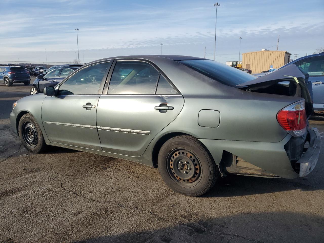 2005 Toyota Camry - Image 2