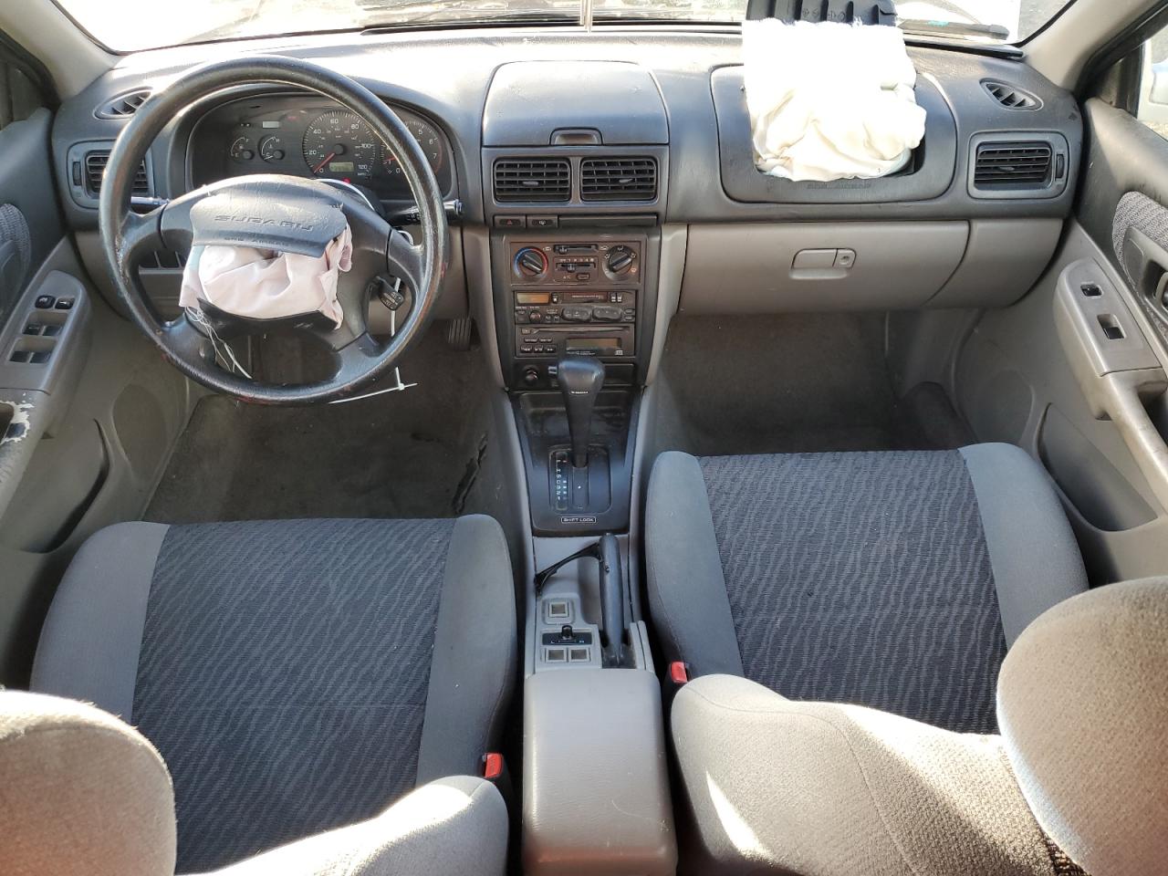 2001 Subaru Impreza - Image 8