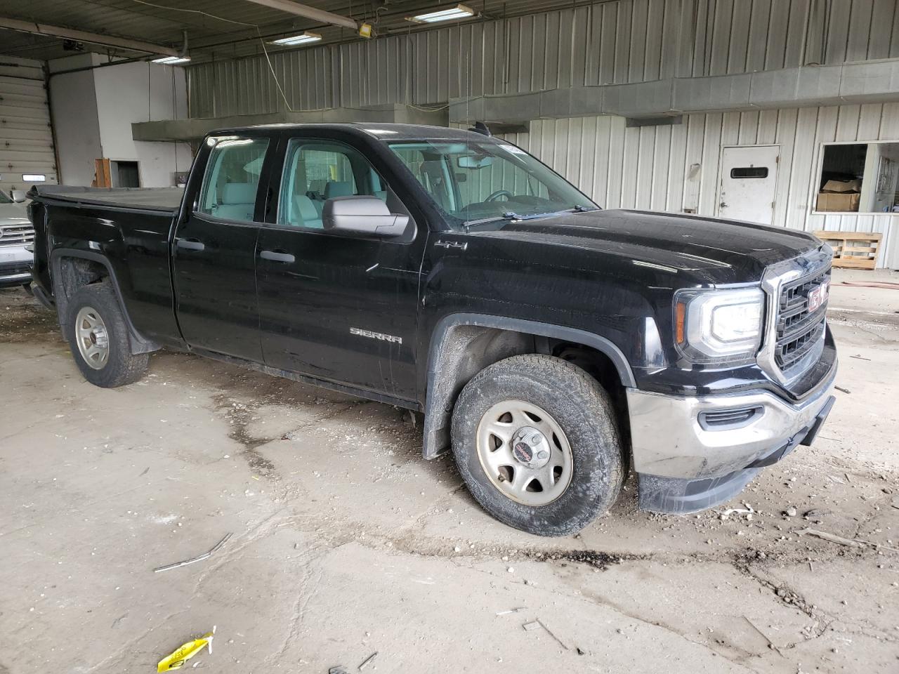 2016 GMC Sierra - Image 4
