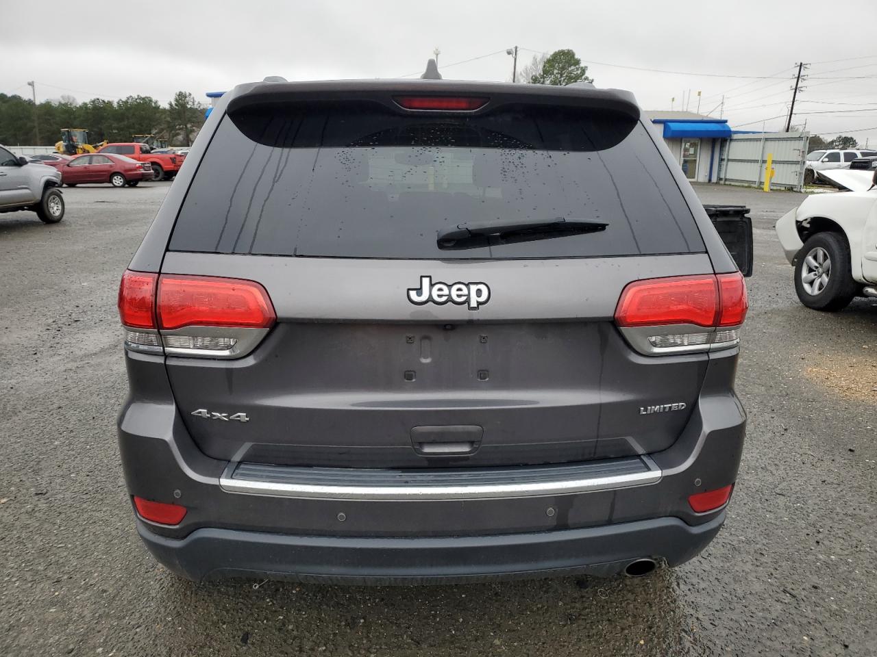 2017 Jeep Grand Cherokee - Image 6