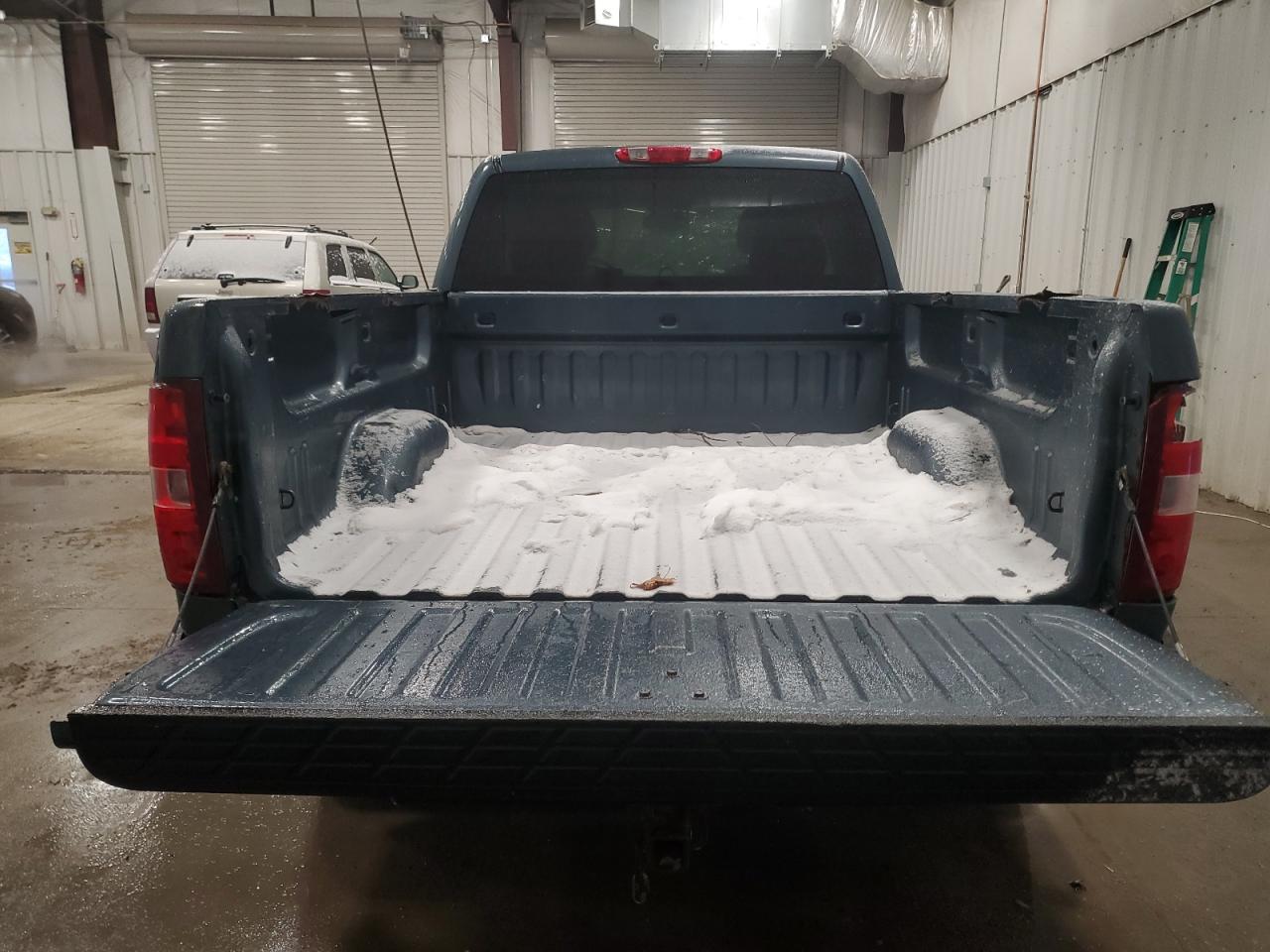 2009 Chevrolet Silverado - Image 6