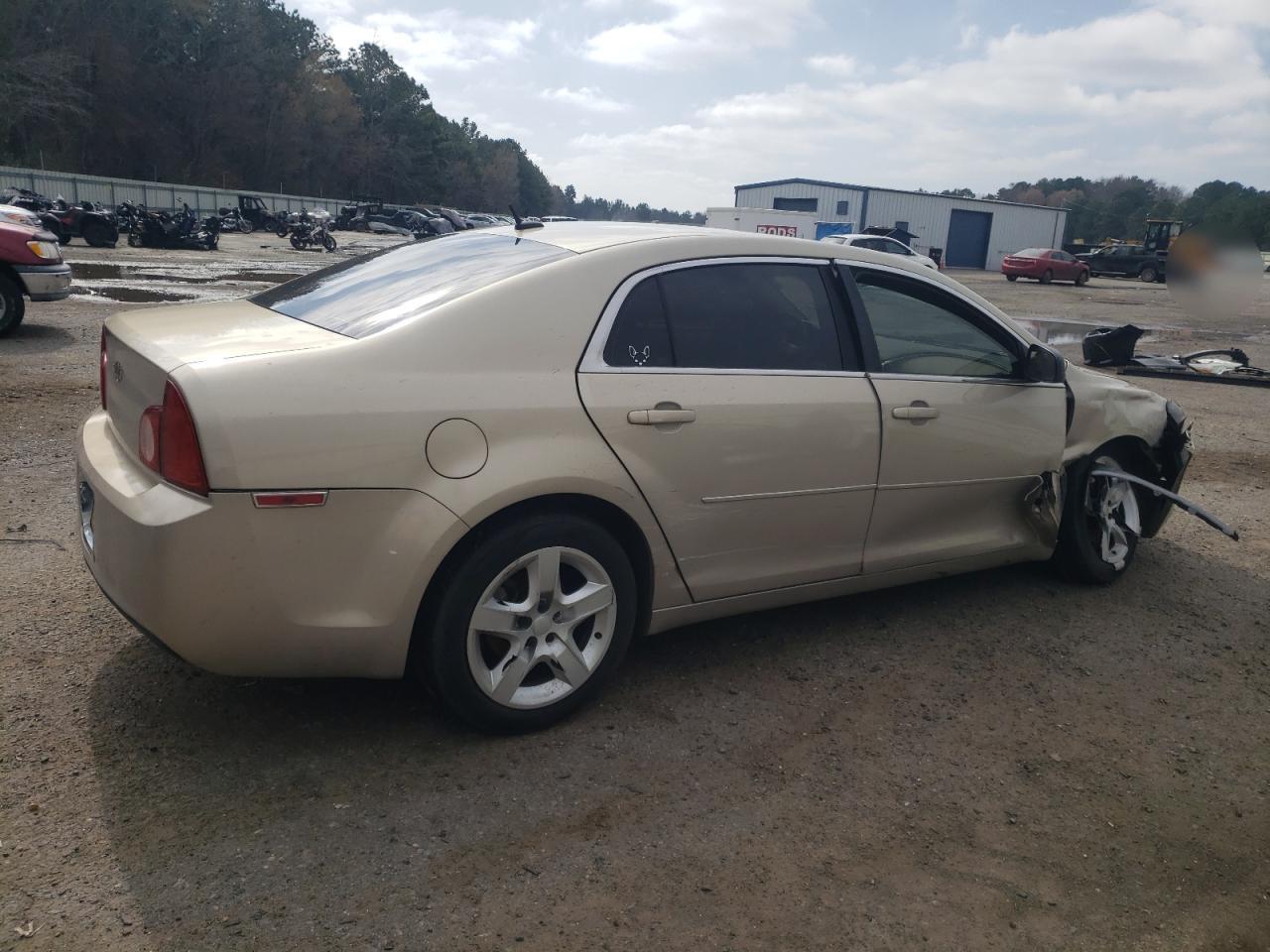 2010 Chevrolet Malibu - Image 3