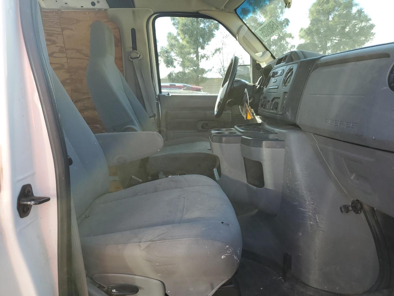 2012 Ford Econoline - Image 11