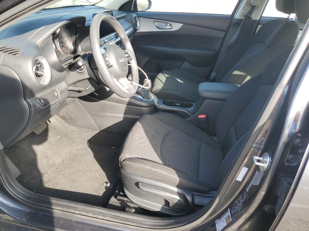 2024 Kia Forte - Image 7