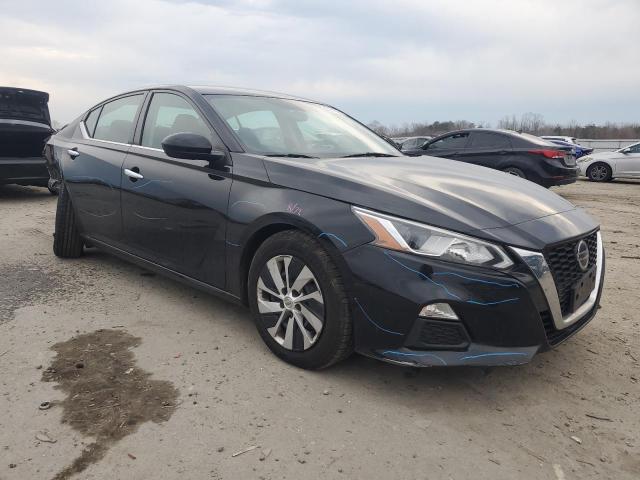  NISSAN ALTIMA 2019 Czarny