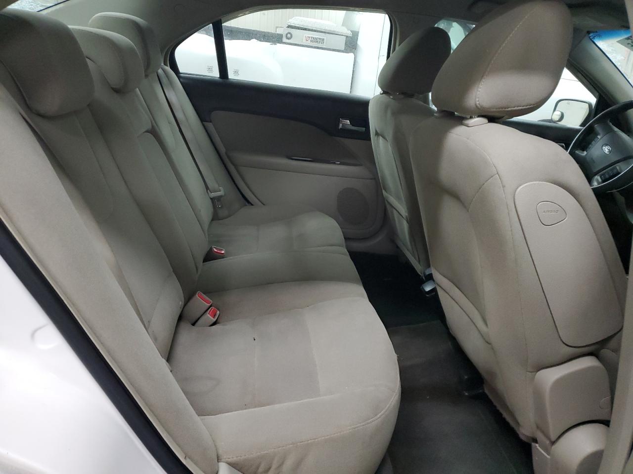 2010 Ford Fusion - Image 10