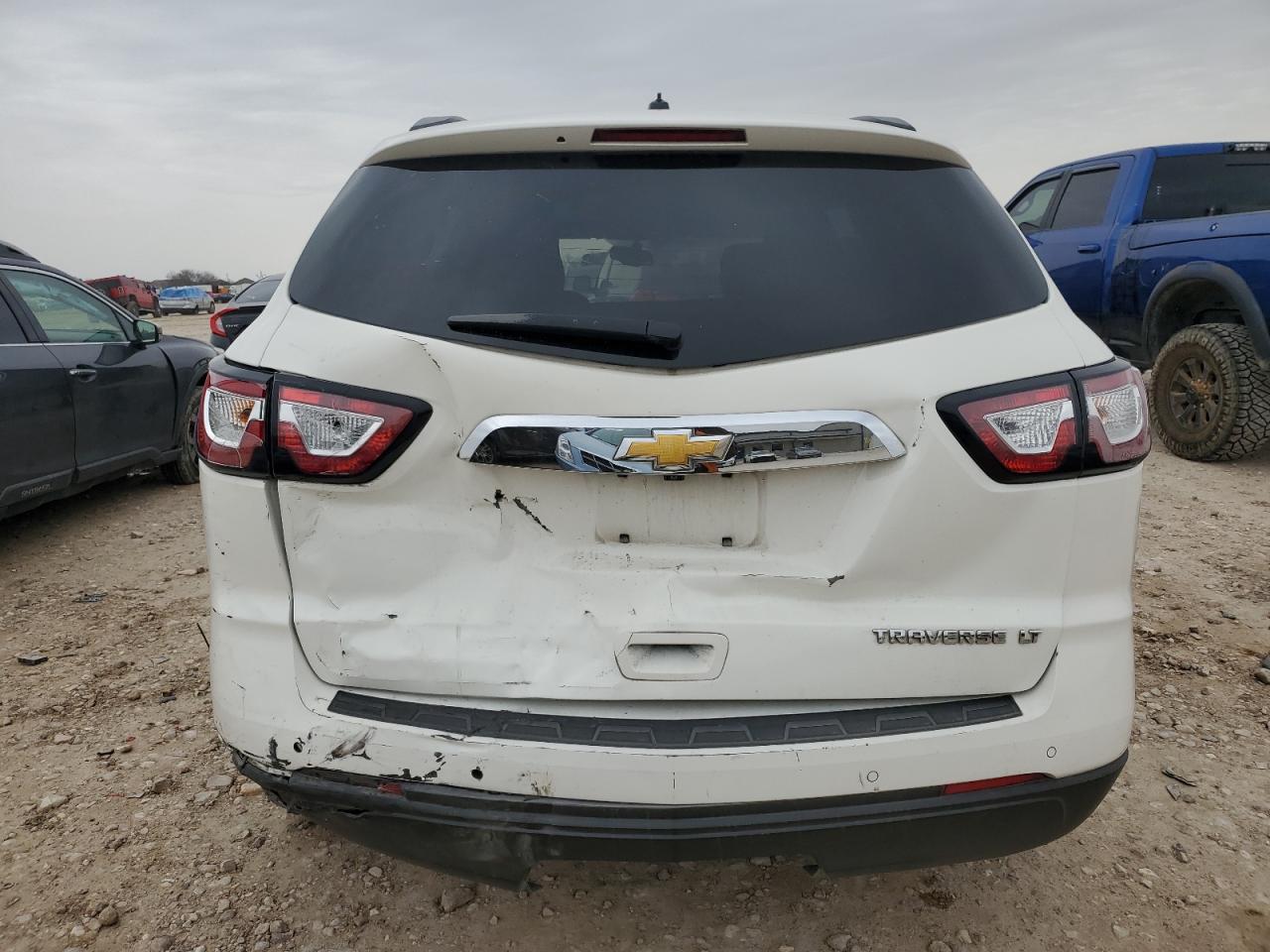 2015 Chevrolet Traverse - Image 6
