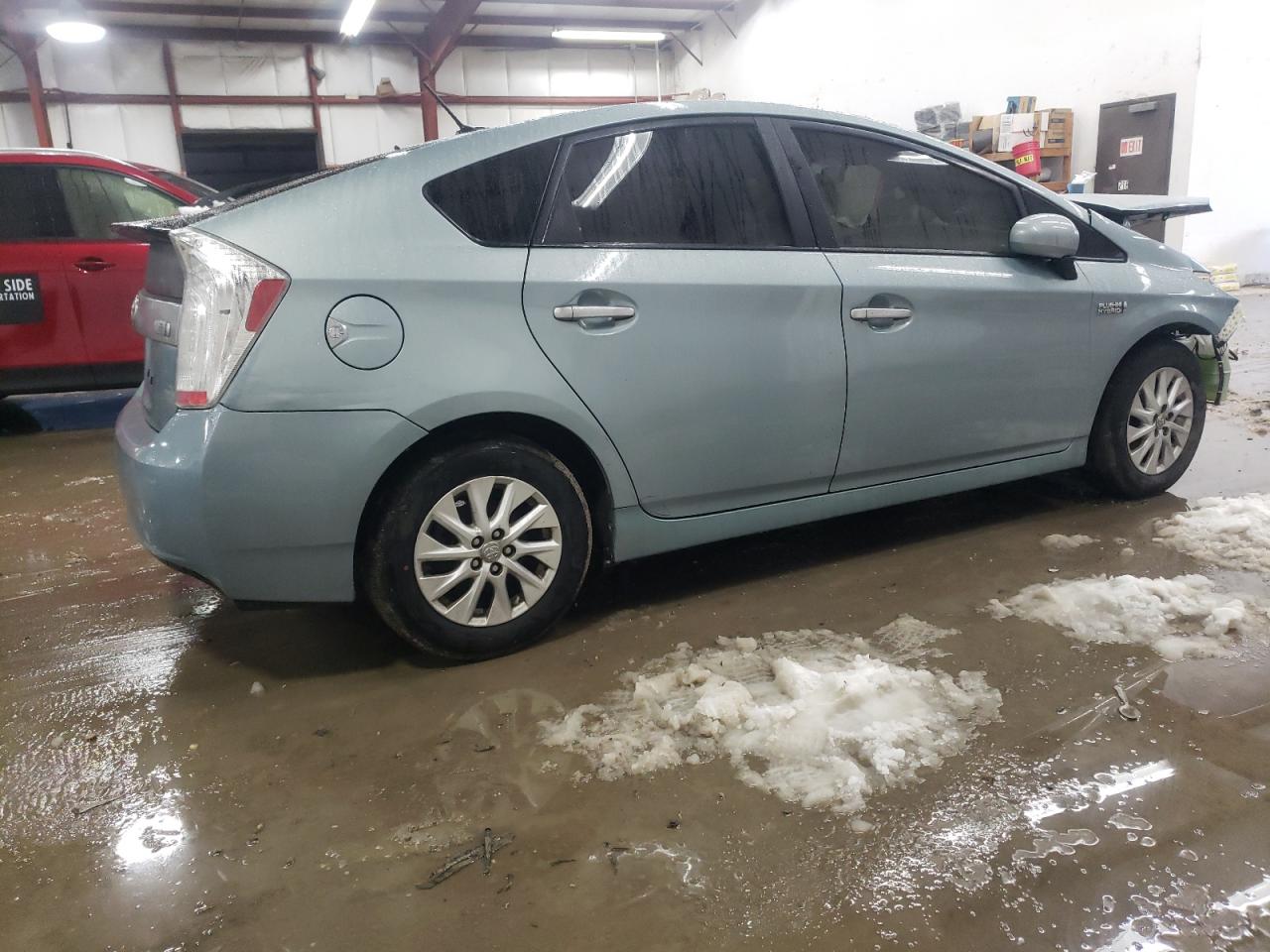 2014 Toyota Prius - Image 3