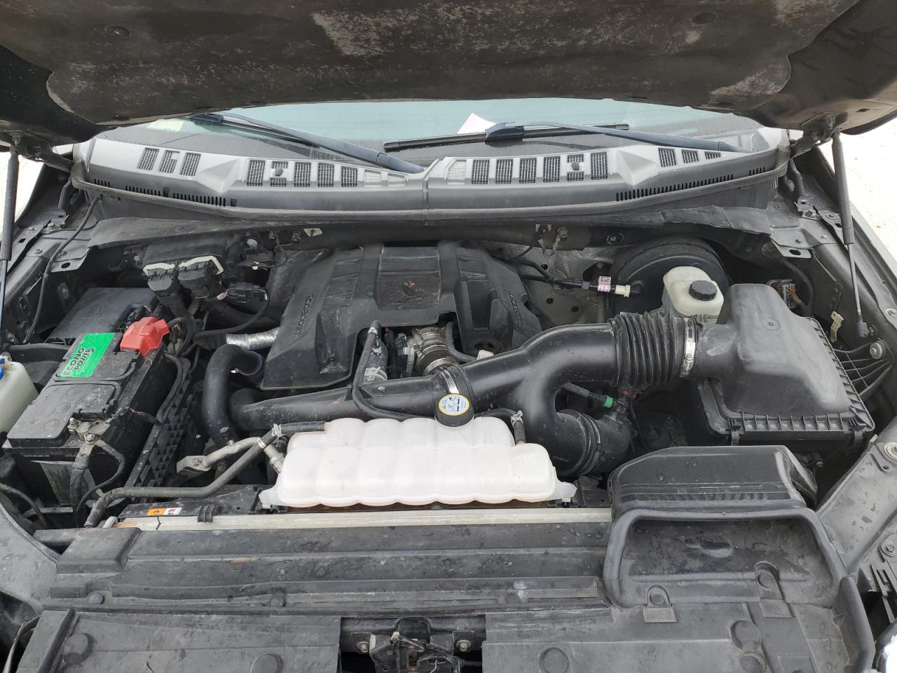 2015 Ford F-150 - Image 11