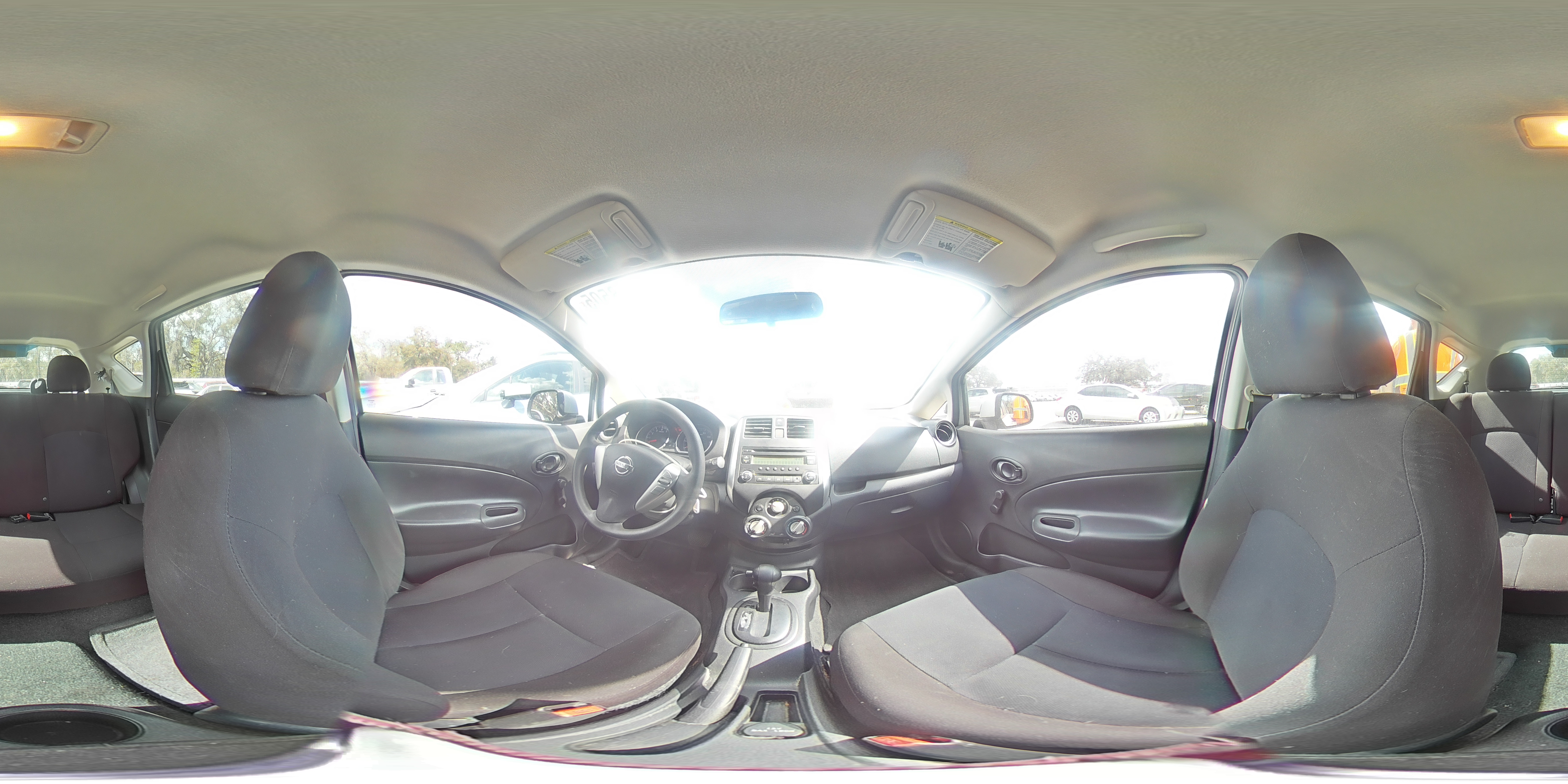 2014 Nissan Versa - Image 12