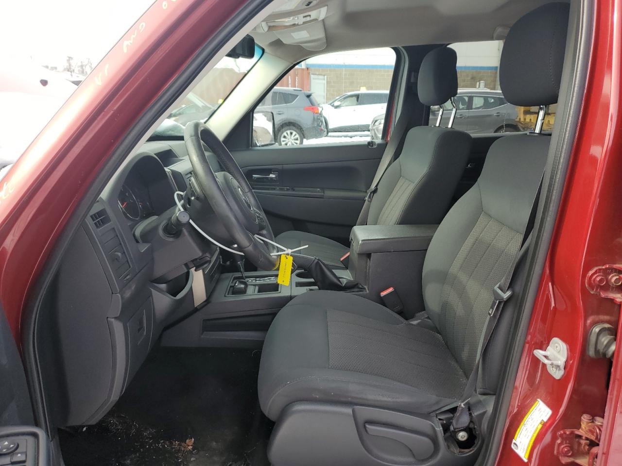 2012 Jeep Liberty (North America) - Image 7