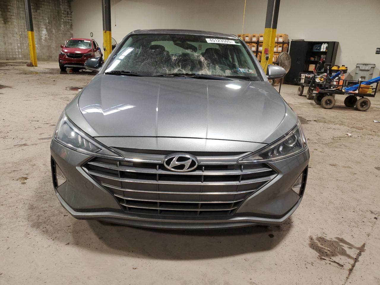 2019 Hyundai Elantra - Image 5