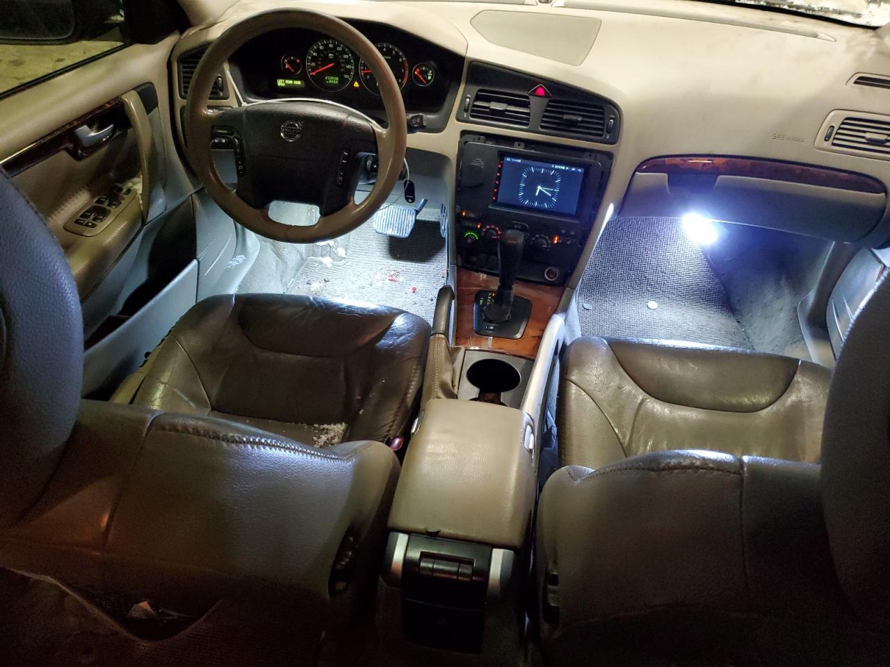 2005 Volvo XC70 - Image 8