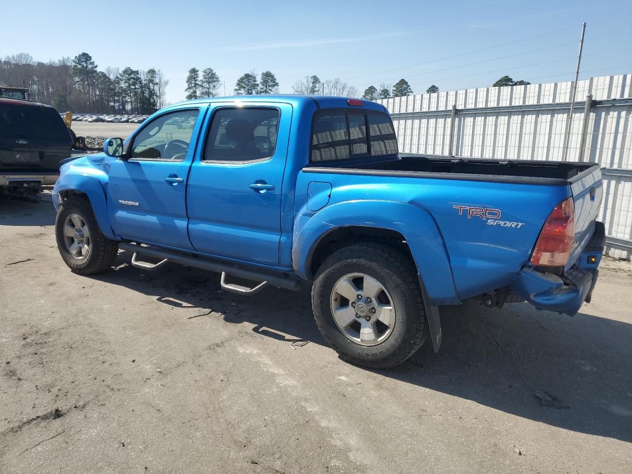 2007 Toyota Tacoma - Image 2
