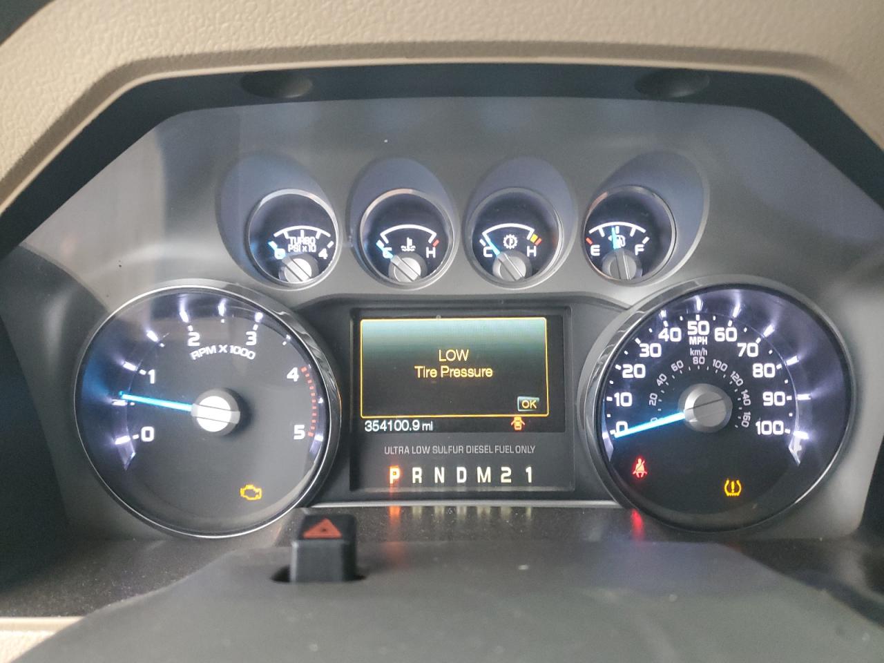 2011 Ford F350 - Image 9
