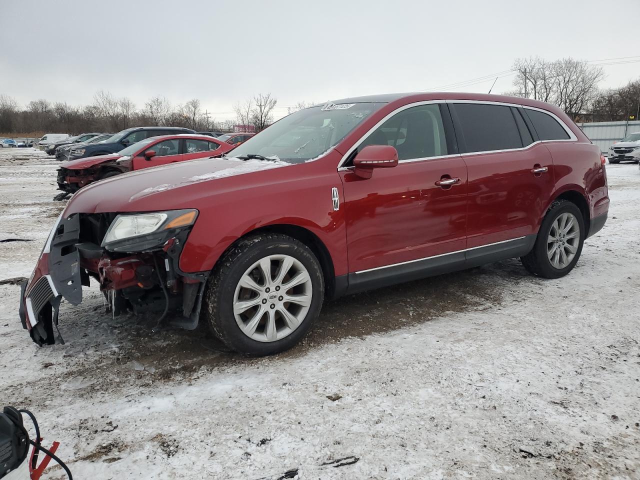 2013 Lincoln MKT - Image 1