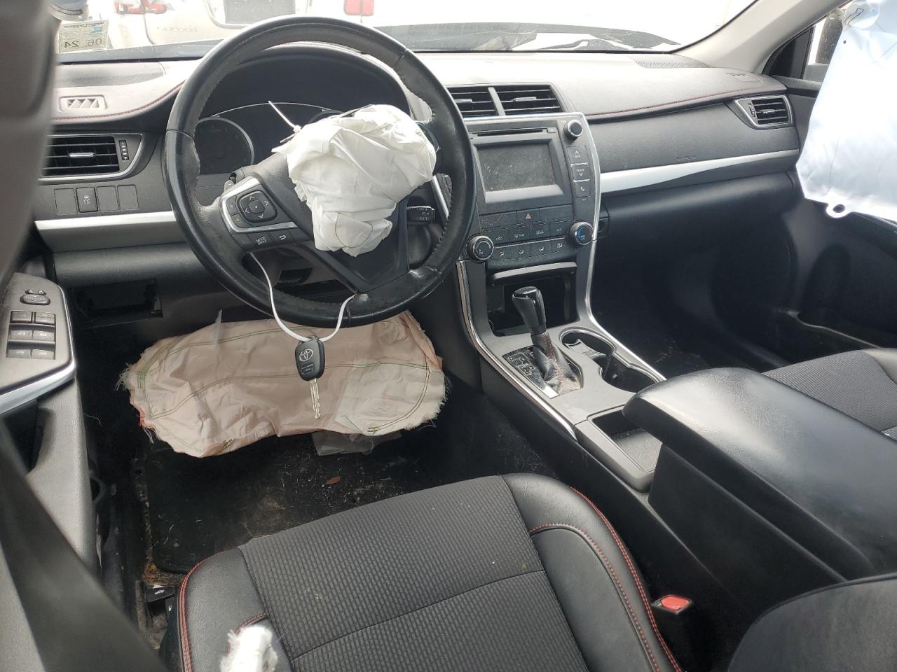 2016 Toyota Camry - Image 8