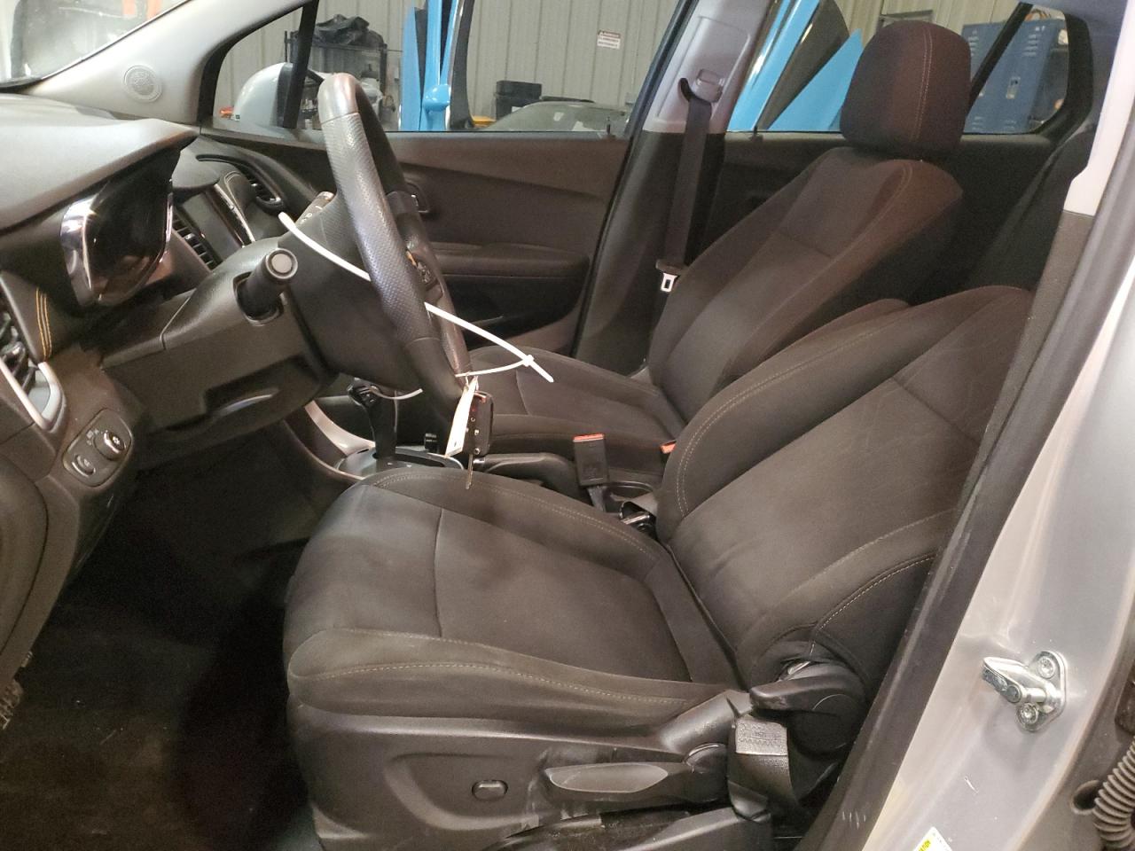 2017 Chevrolet Trax - Image 7