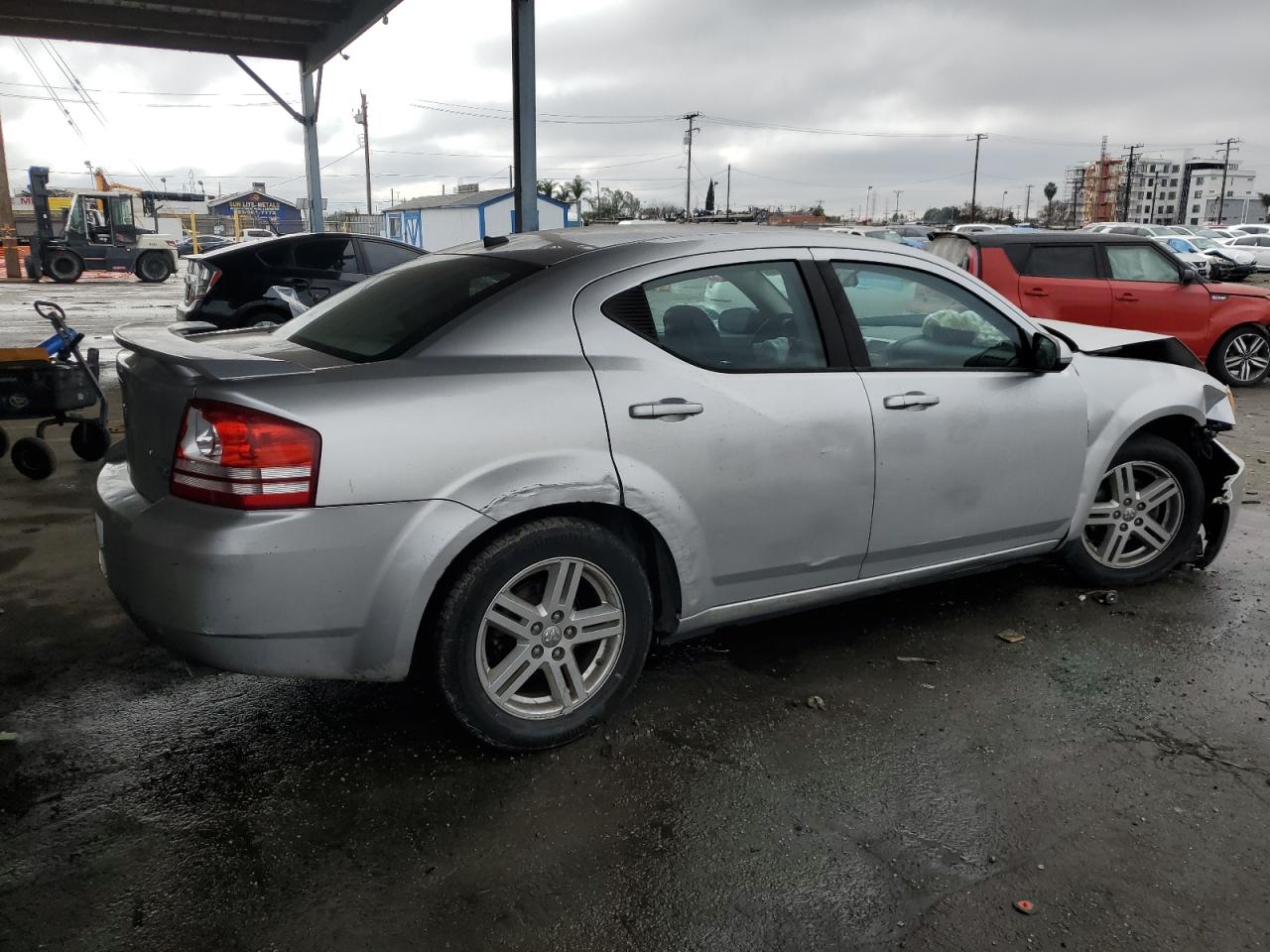2010 Dodge Avenger - Image 3