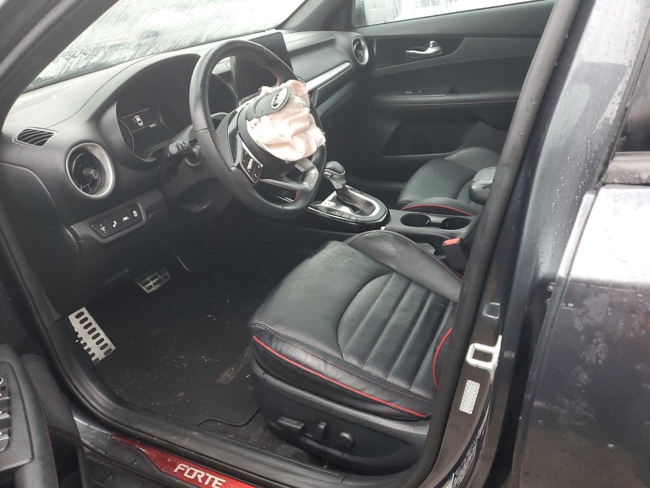 2021 Kia Forte - Image 7