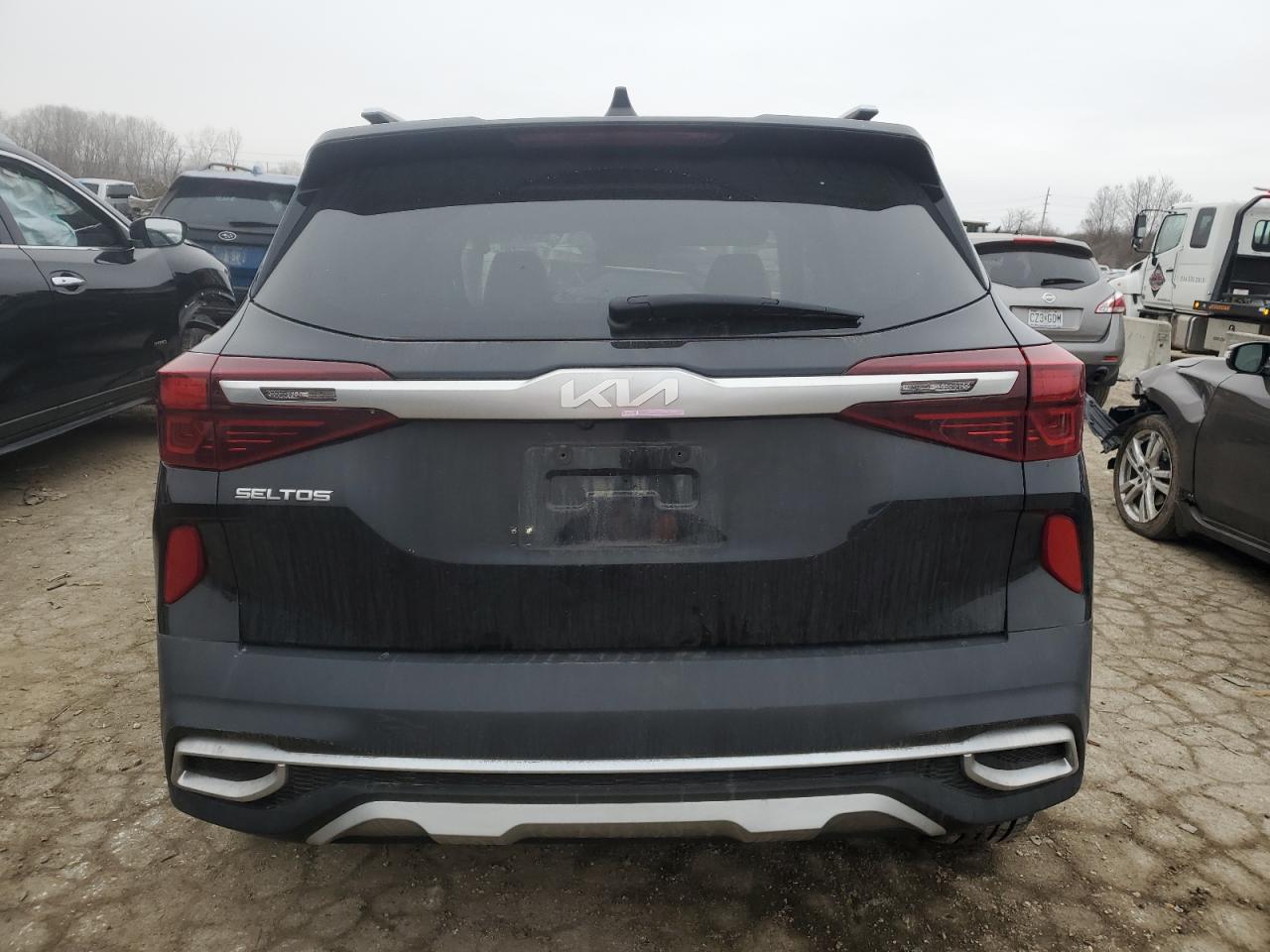 2022 Kia Seltos - Image 6