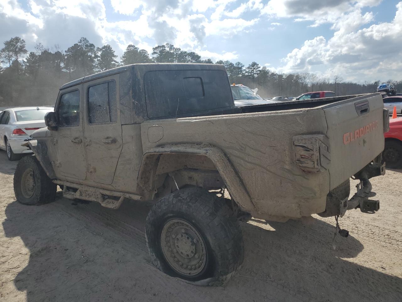 2020 Jeep Gladiator - Image 2