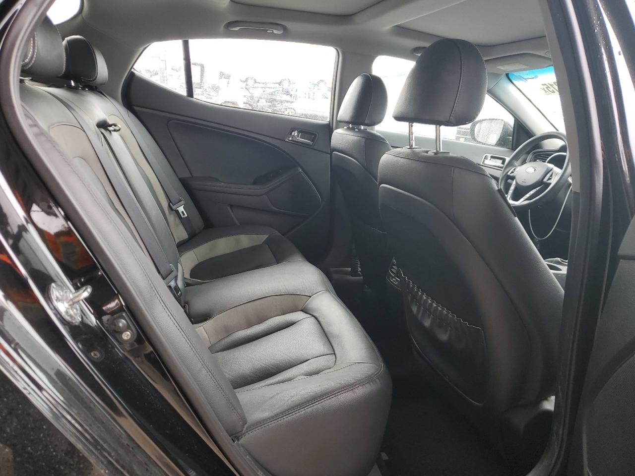 2012 Kia Optima - Image 10