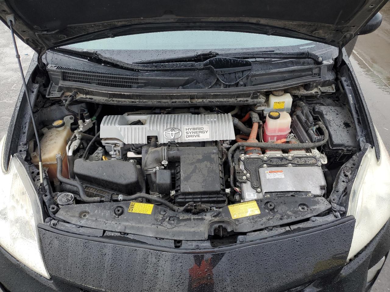 2012 Toyota Prius - Image 11