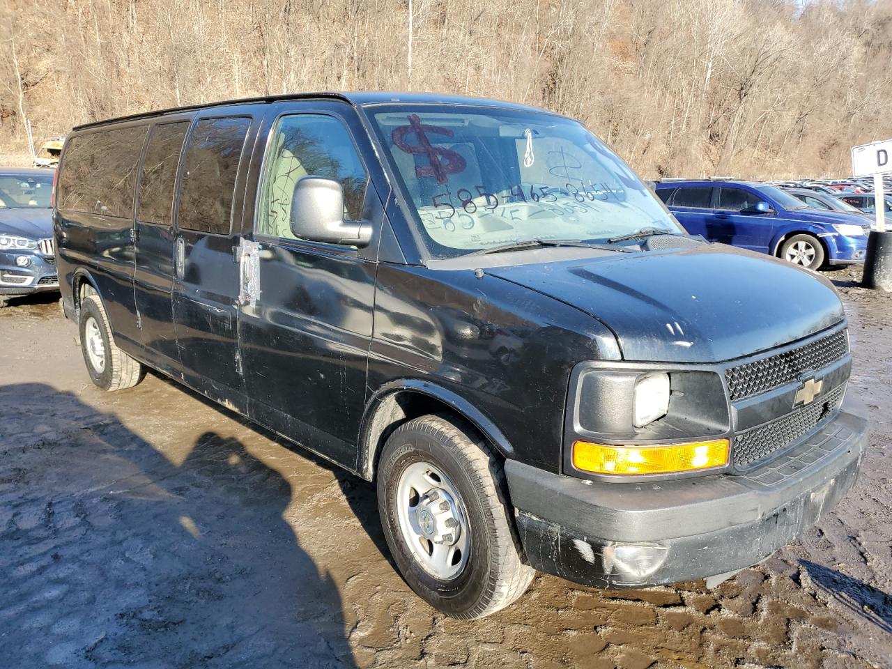 2012 Chevrolet Express - Image 4