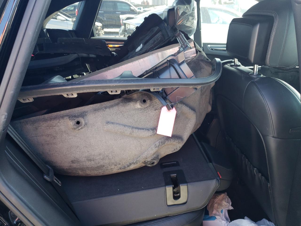 2018 Porsche Macan - Image 10