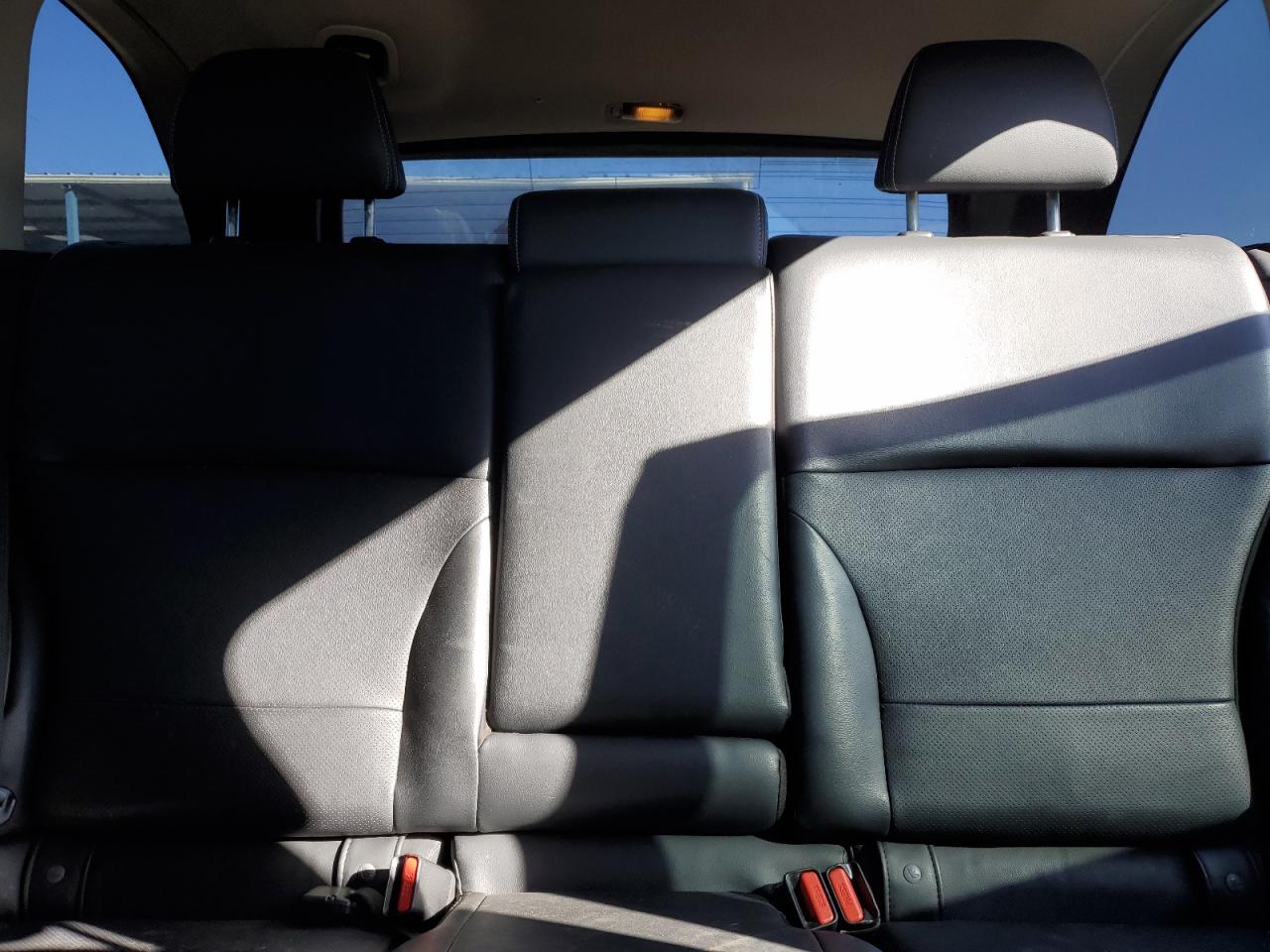 2016 Subaru Outback - Image 10