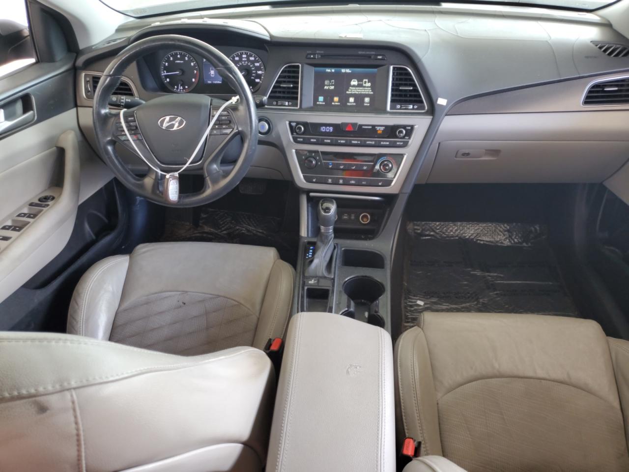 2016 Hyundai Sonata - Image 8