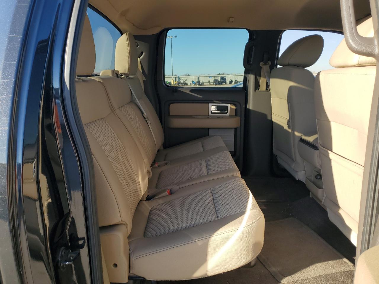 2010 Ford F-150 - Image 10
