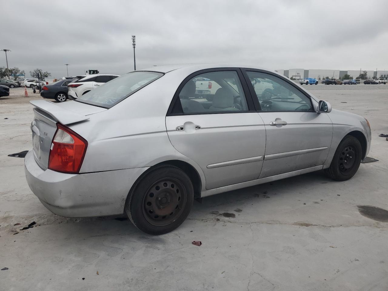 2006 Kia Spectra - Image 3