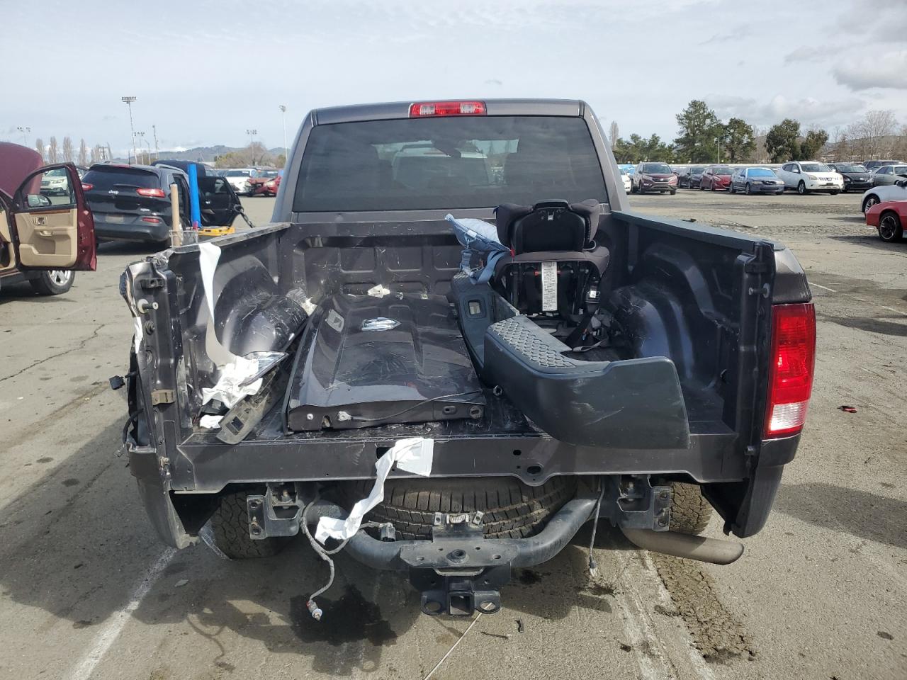 2014 RAM 1500 - Image 6