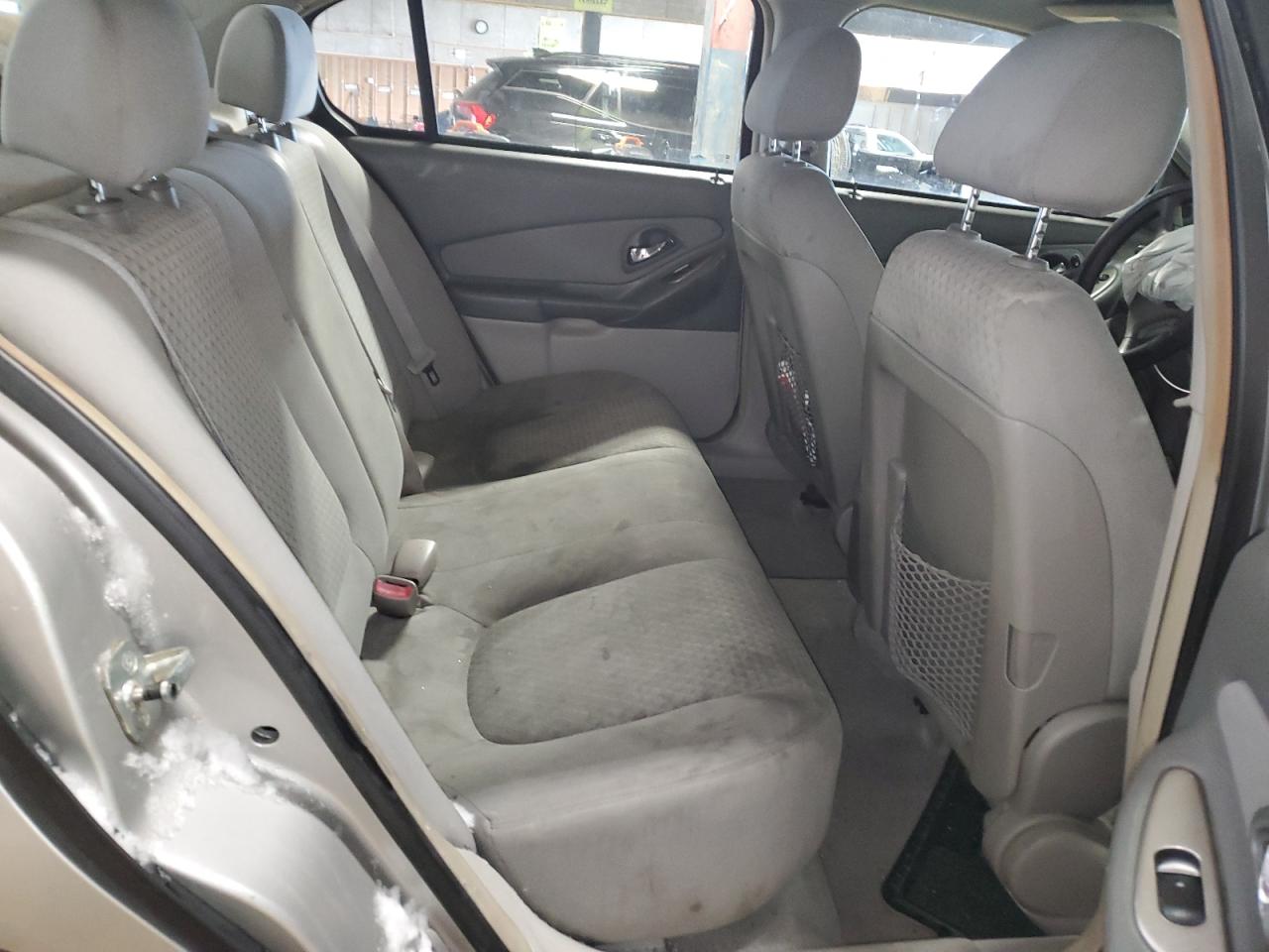 2006 Chevrolet Malibu - Image 11