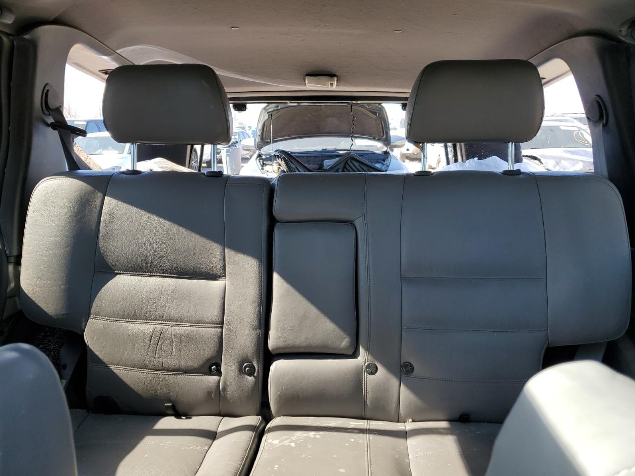 1998 Nissan Pathfinder - Image 10