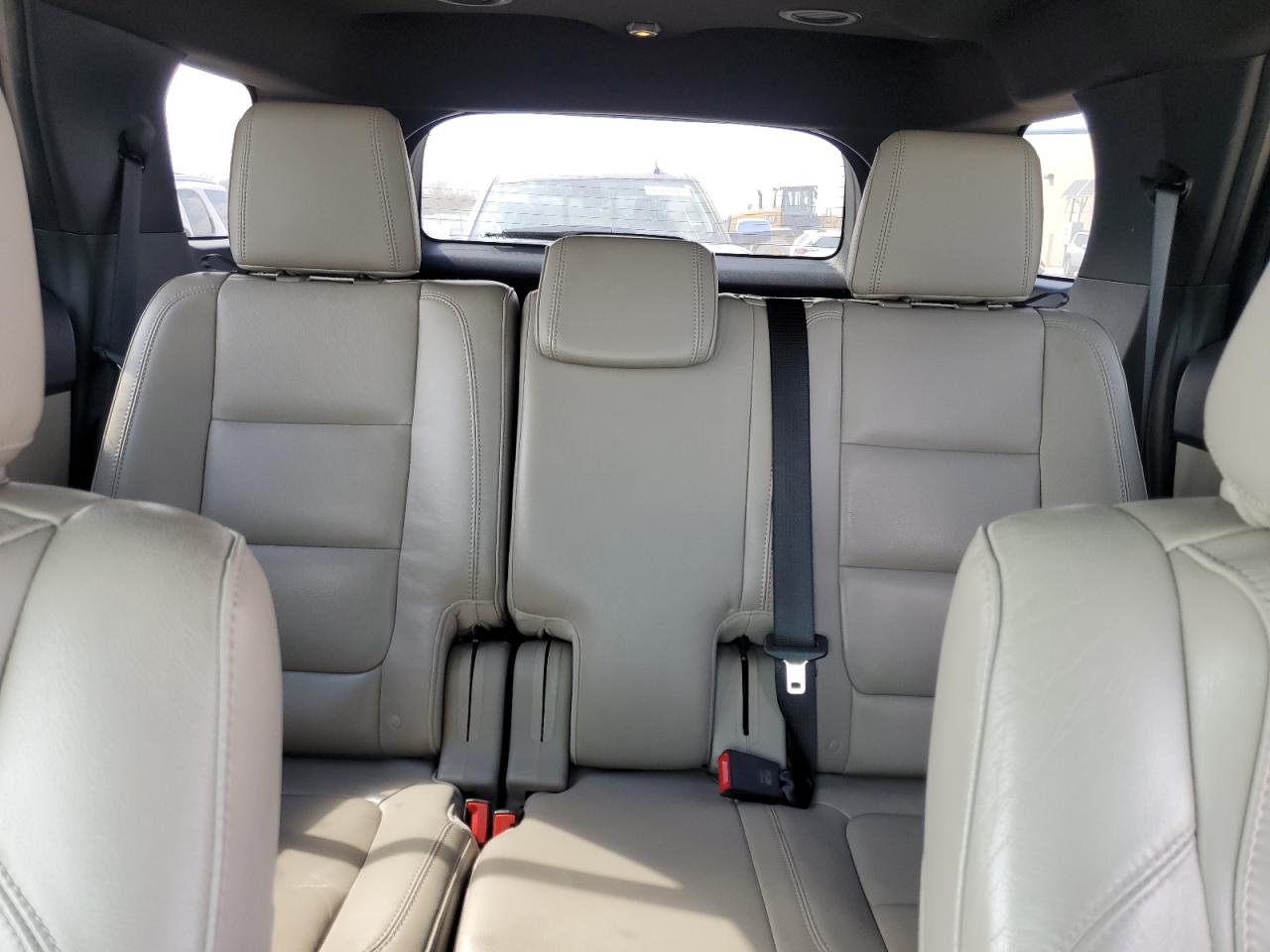 2013 Ford Explorer - Image 10