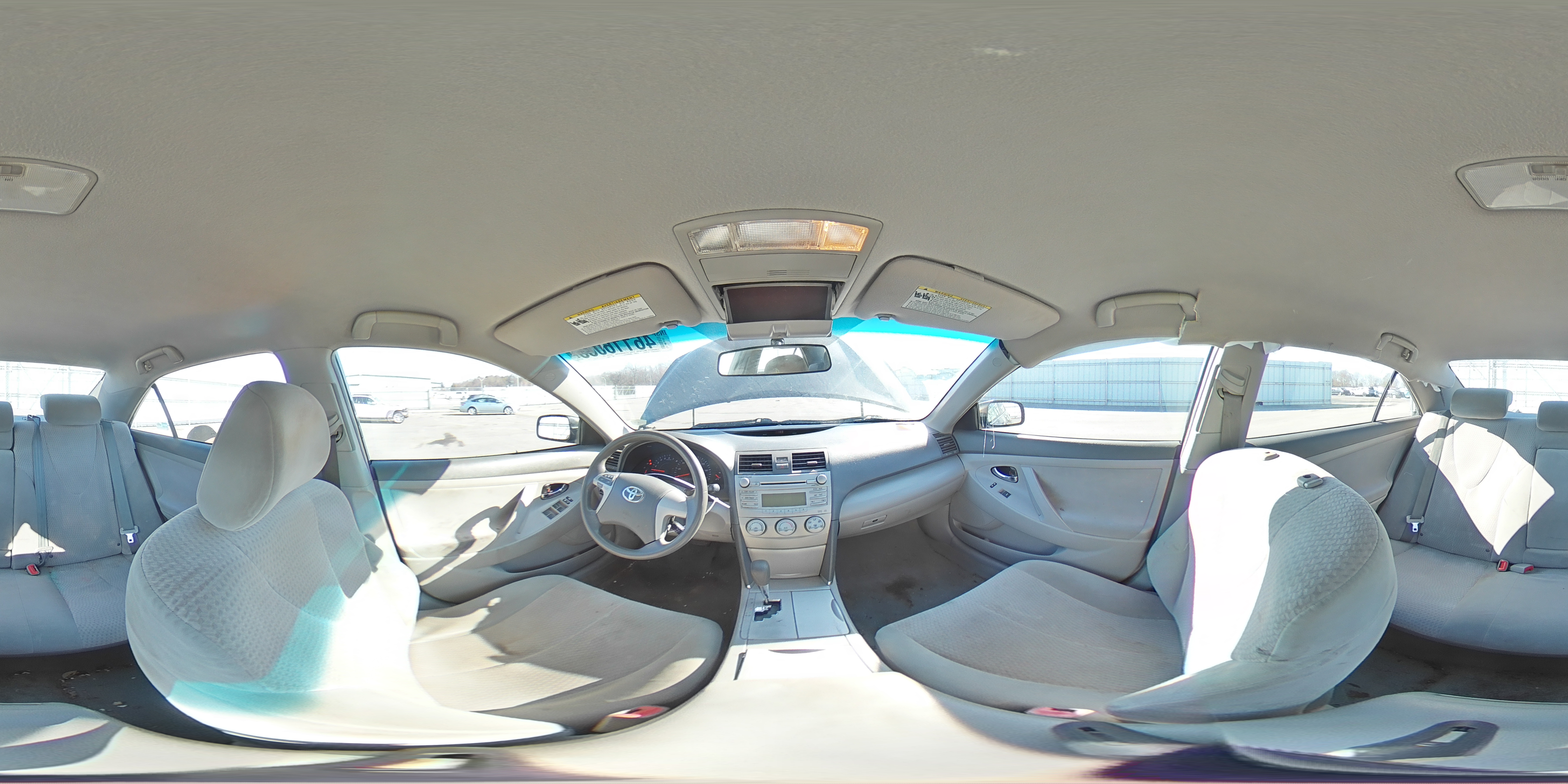 2011 Toyota Camry - Image 13