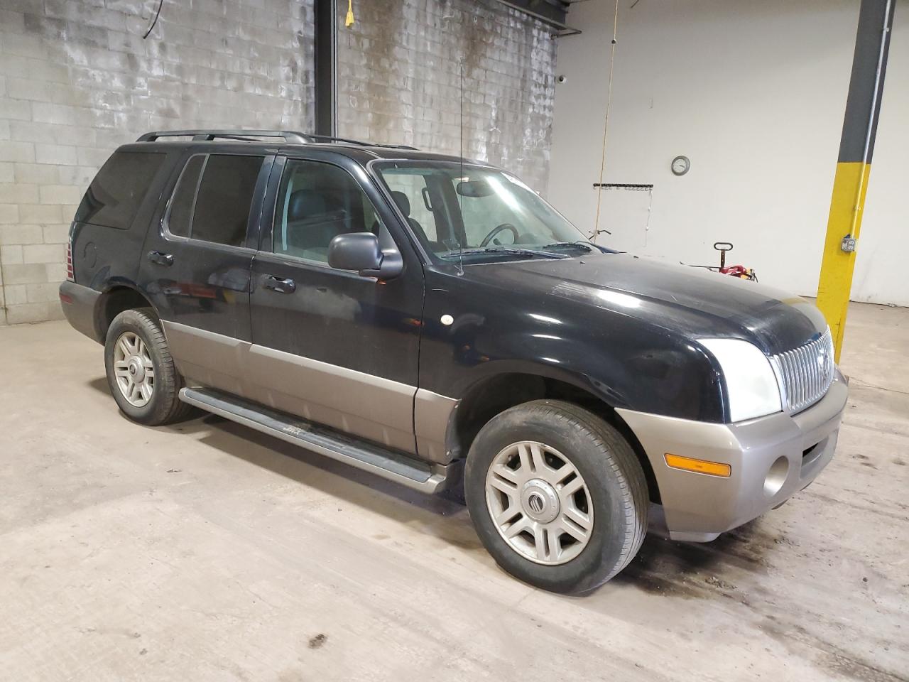 2004 Mercury Mountaineer - Image 4