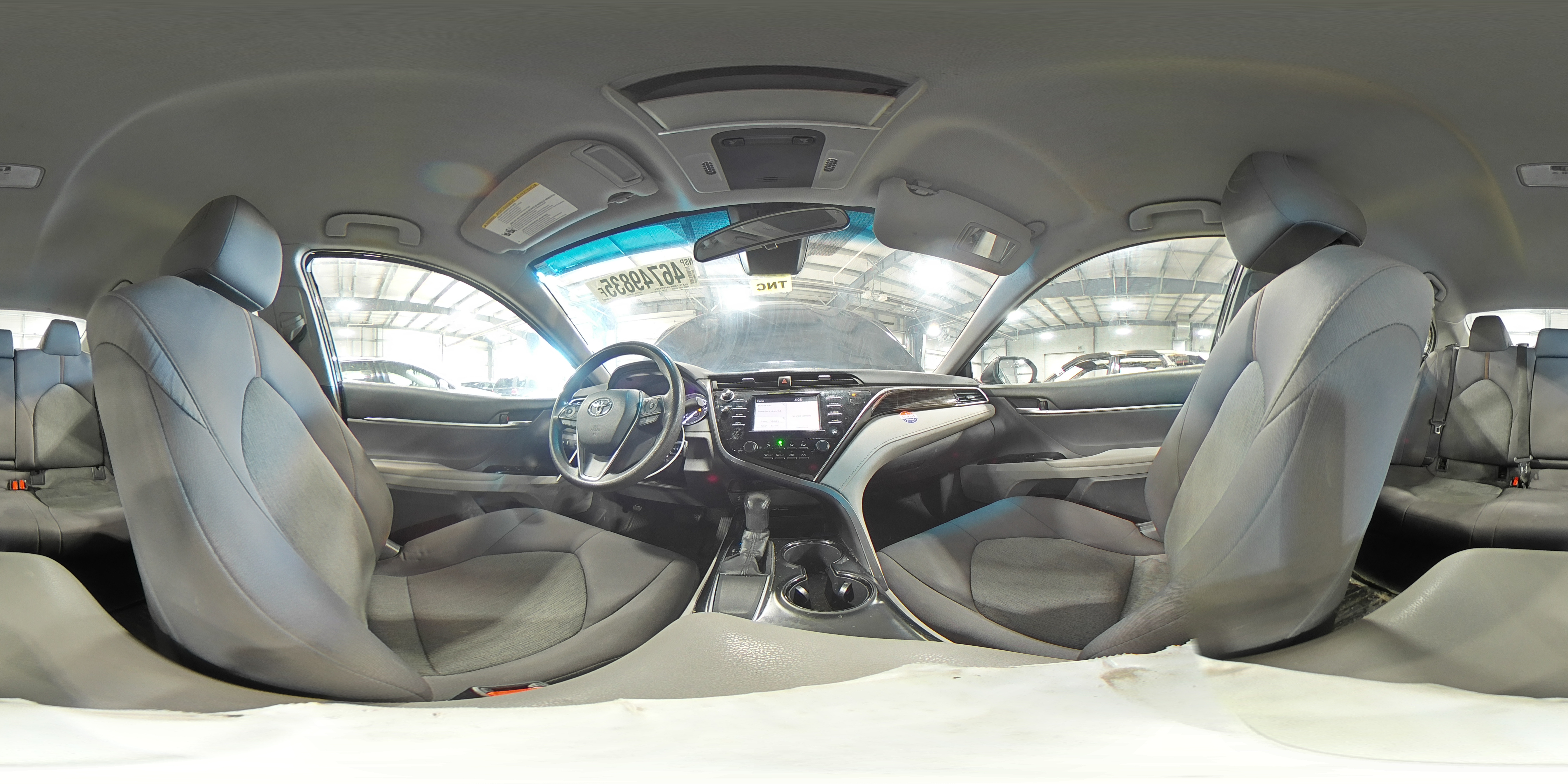 2018 Toyota Camry - Image 15