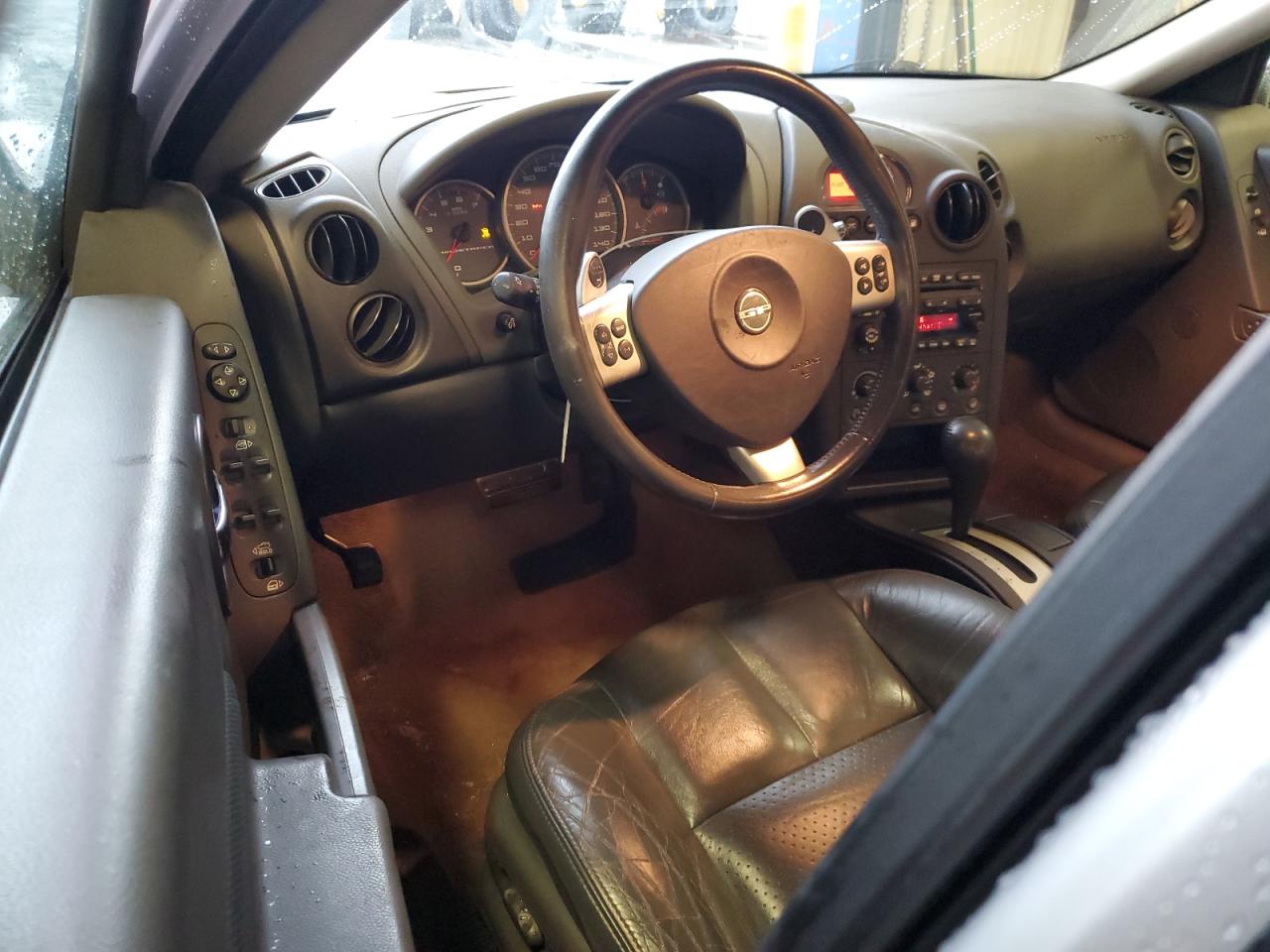 2004 Pontiac Grand Prix - Image 8